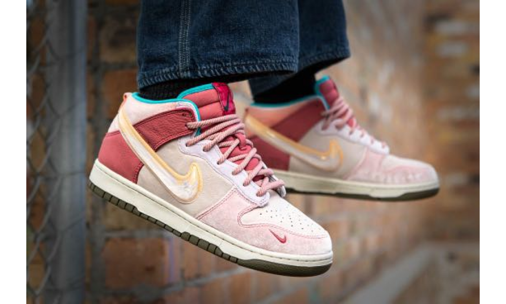 Nike dunk Mid Economici online